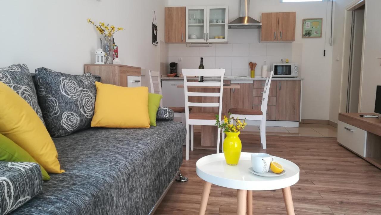 Apartment Near Center,Beach,Bus +Free Parking 자다르 외부 사진
