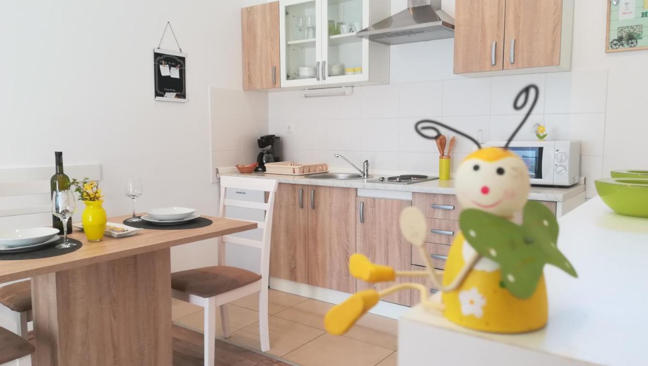 Apartment Near Center,Beach,Bus +Free Parking 자다르 외부 사진