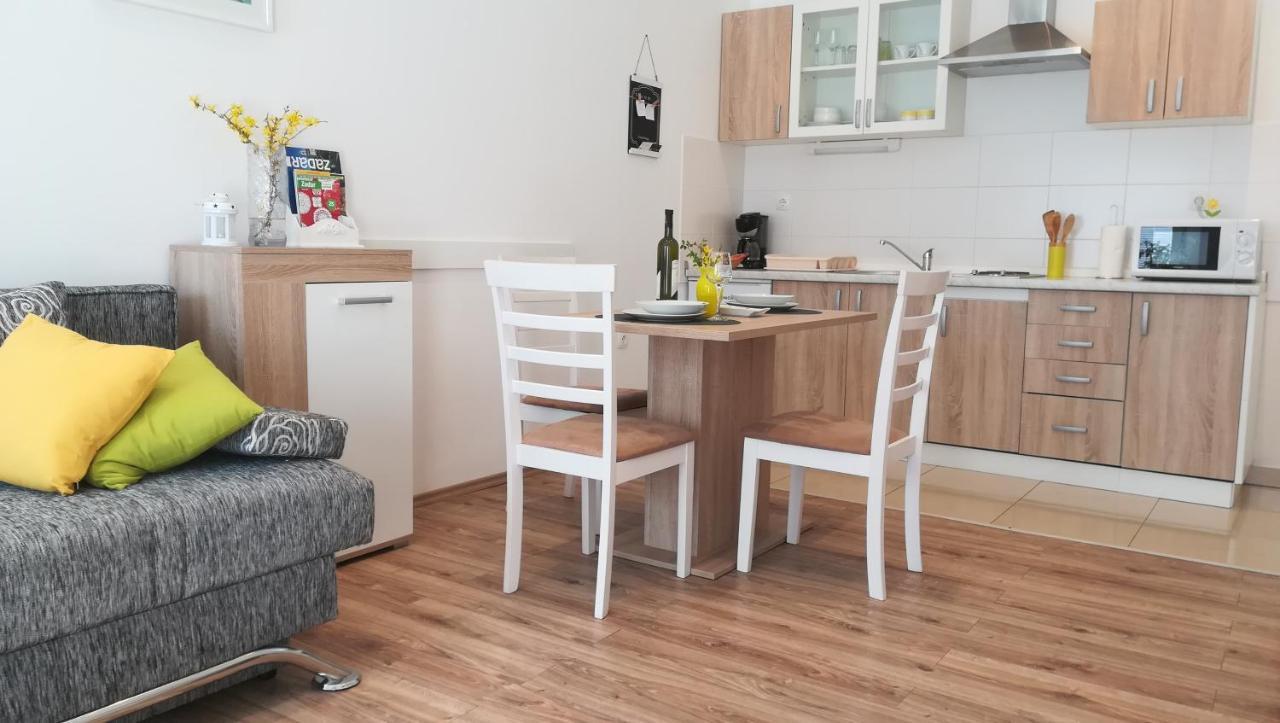 Apartment Near Center,Beach,Bus +Free Parking 자다르 외부 사진